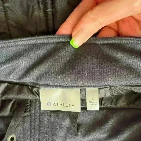 Athleta Toasty Buns Quilted Puffer Miniskirt Black Size 2 - Picture 7 of 12